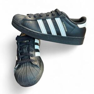 Adidas Originals Superstar Boys Sneakers – Size 2